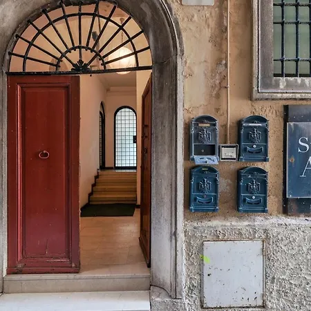 Host4u - Loggia Square In Center Piazza Della Loggia & Piazza Vittoria Apartamento Brescia