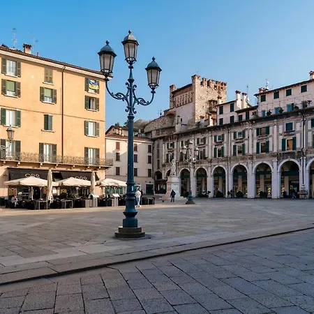 Host4u - Loggia Square In Center Piazza Della Loggia&piazza Vittoria *